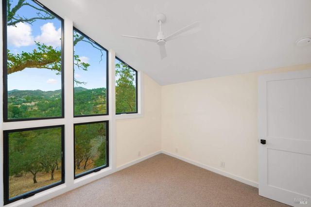 1160 Dance Dr, Sonoma, CA 95476