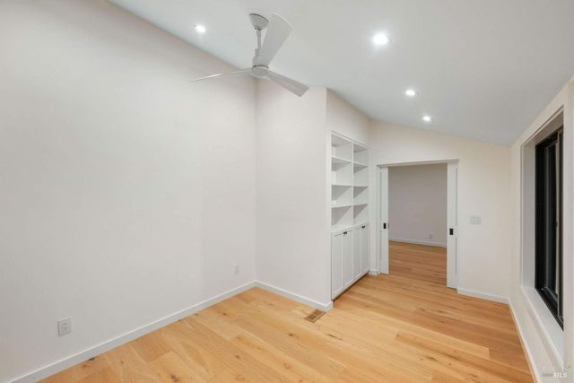 1160 Dance Dr, Sonoma, CA 95476