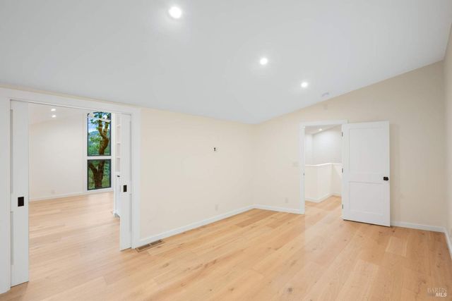 1160 Dance Dr, Sonoma, CA 95476