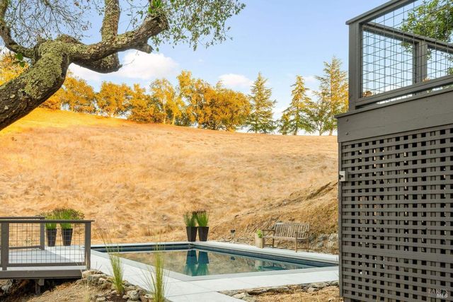 1160 Dance Dr, Sonoma, CA 95476