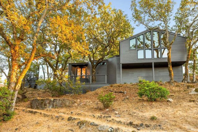 1160 Dance Dr, Sonoma, CA 95476