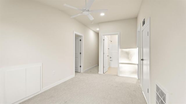 1867 Rockford Drive, Eufaula, OK 74432