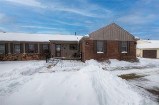 9870 Cambridge Court 121-2, Green Oak Township, MI 48178