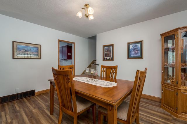 48186 Old River Bluff Road, Saint Peter, MN 56082