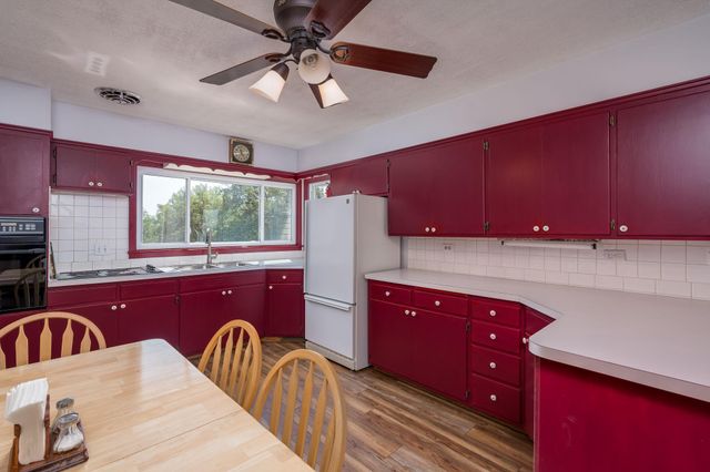 48186 Old River Bluff Road, Saint Peter, MN 56082