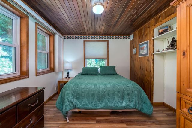 48186 Old River Bluff Road, Saint Peter, MN 56082