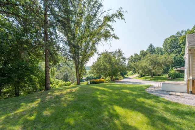 48186 Old River Bluff Road, Saint Peter, MN 56082