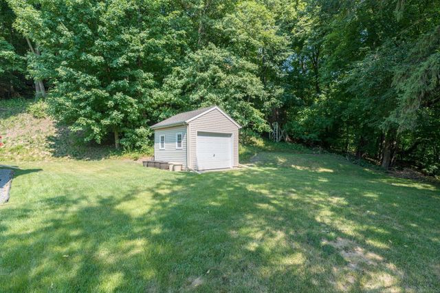 48186 Old River Bluff Road, Saint Peter, MN 56082