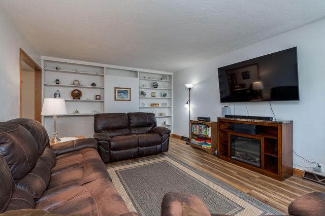 48186 Old River Bluff Road, Saint Peter, MN 56082