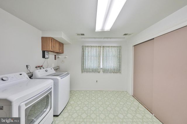 203 CATHY ANN DR, Reading, PA 19606