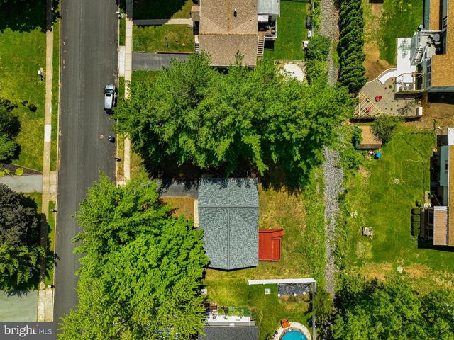 203 CATHY ANN DR, Reading, PA 19606