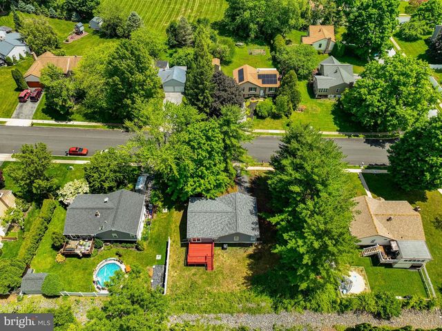 203 CATHY ANN DR, Reading, PA 19606
