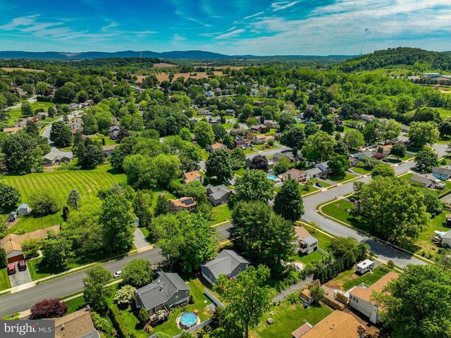 203 CATHY ANN DR, Reading, PA 19606