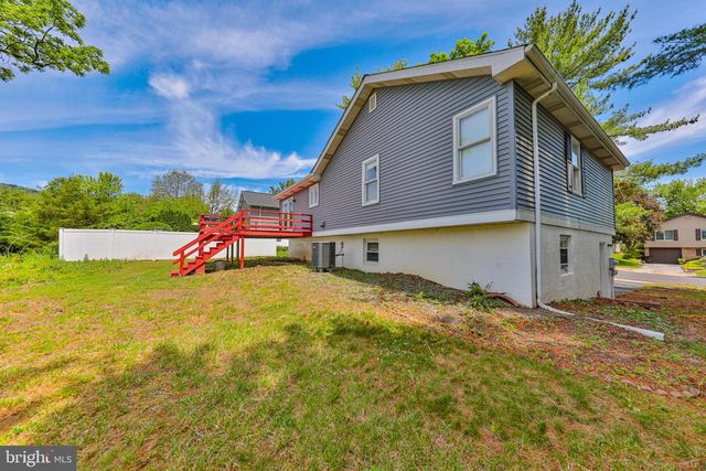 203 CATHY ANN DR, Reading, PA 19606
