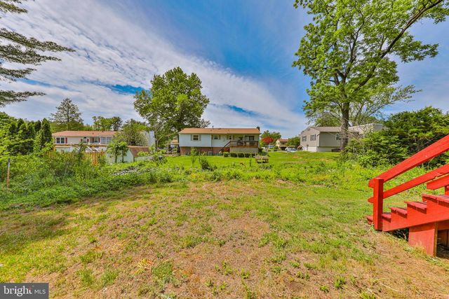 203 CATHY ANN DR, Reading, PA 19606
