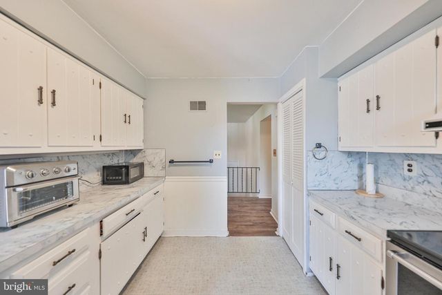 203 CATHY ANN DR, Reading, PA 19606