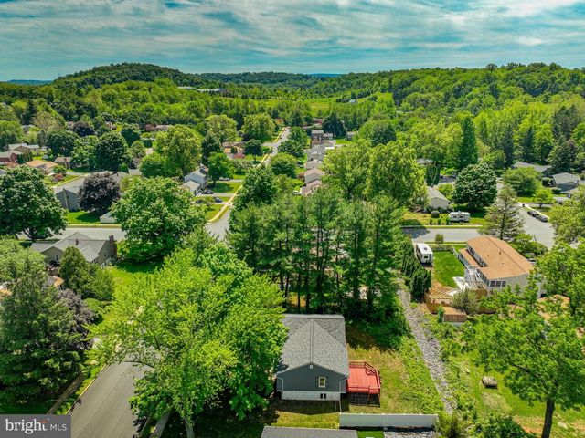 203 CATHY ANN DR, Reading, PA 19606