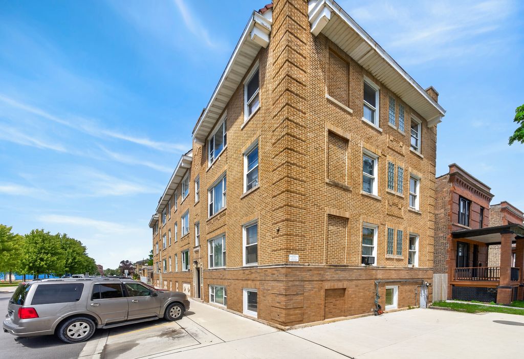 2247 S 49th Avenue 7, Cicero, IL 60804