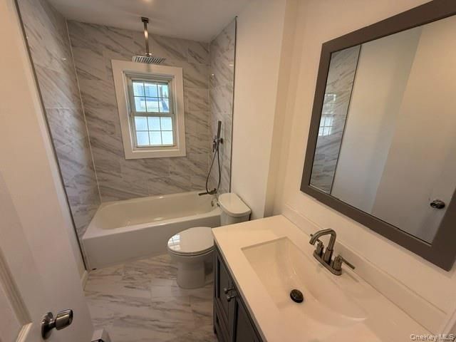 322 N Virginia Avenue, Massapequa, NY 11758