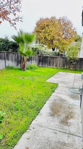 2337 Lonnie Beck Way, Stockton, CA 95209