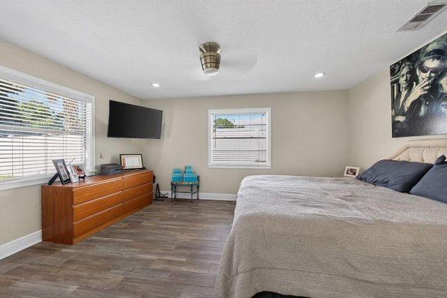 4710 W TRILBY AVENUE, Tampa, FL 33616