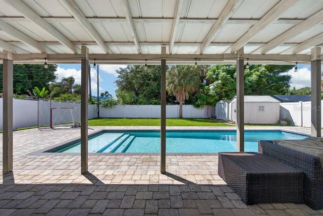 4710 W TRILBY AVENUE, Tampa, FL 33616