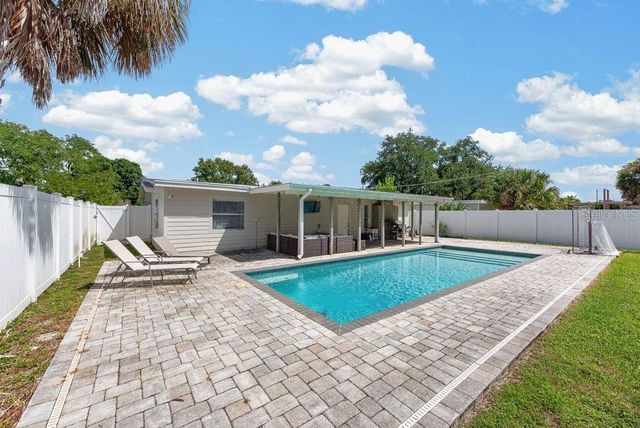4710 W TRILBY AVENUE, Tampa, FL 33616