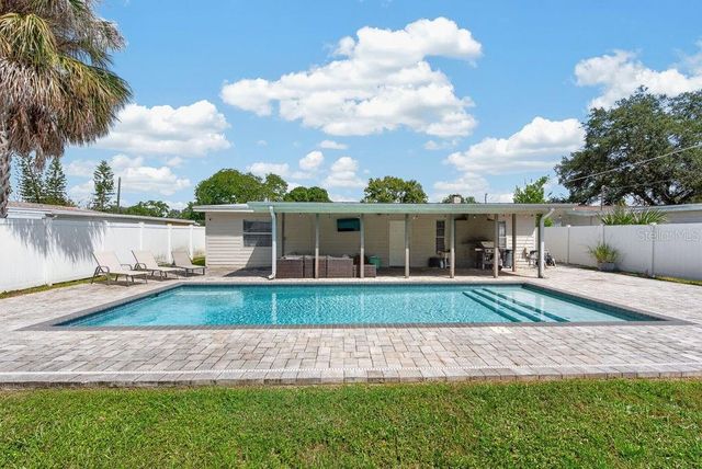 4710 W TRILBY AVENUE, Tampa, FL 33616
