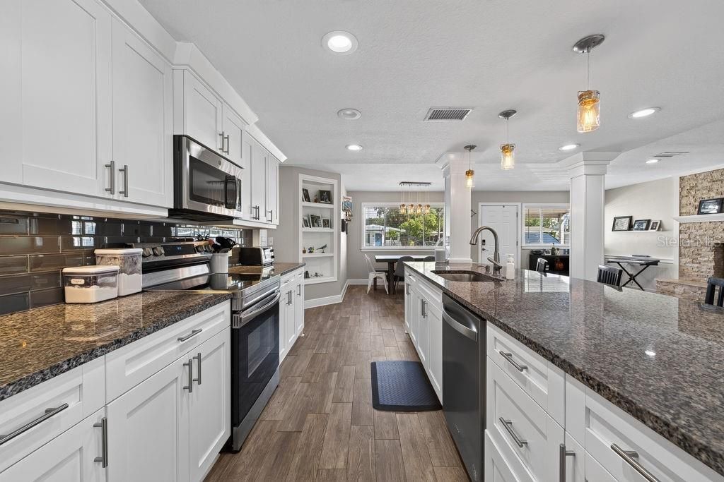Image 16 of property listing at 4710 W TRILBY AVENUE, Tampa, FL 33616