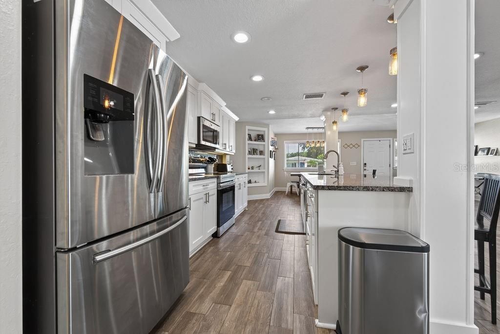 Image 17 of property listing at 4710 W TRILBY AVENUE, Tampa, FL 33616