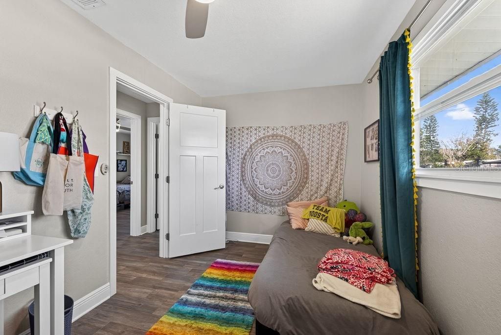 Image 32 of property listing at 4710 W TRILBY AVENUE, Tampa, FL 33616