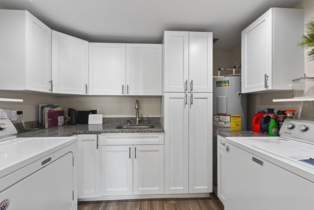 Image 40 of property listing at 4710 W TRILBY AVENUE, Tampa, FL 33616