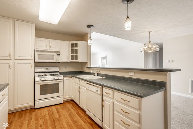 7729 Briarstone Drive, Indianapolis, IN 46227