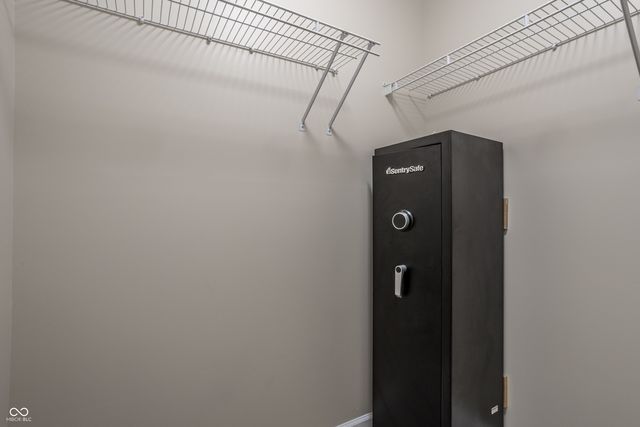 7729 Briarstone Drive, Indianapolis, IN 46227