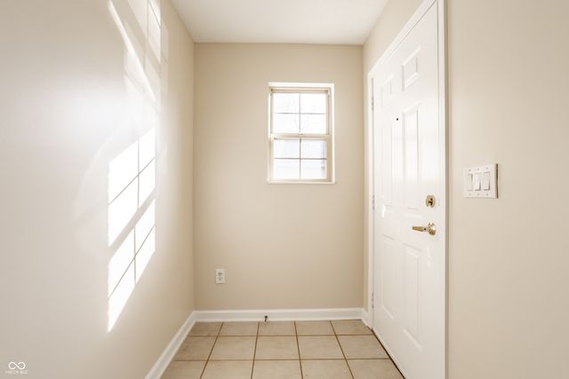 7729 Briarstone Drive, Indianapolis, IN 46227