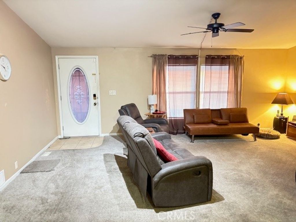 Image 8 of property listing at 6601 Eucalyptus, Bakersfield, CA 93306