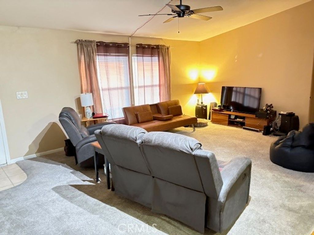 Image 9 of property listing at 6601 Eucalyptus, Bakersfield, CA 93306