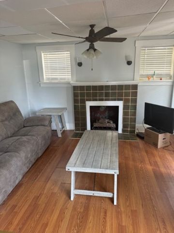 214 5th Ave, New Kensington, PA 15068