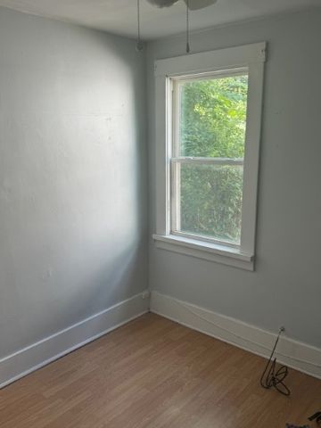 214 5th Ave, New Kensington, PA 15068