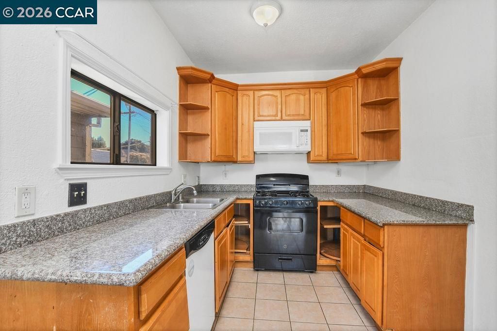 Image 23 of property listing at 1319 1321 Sacramento Street, Vallejo, CA 94590