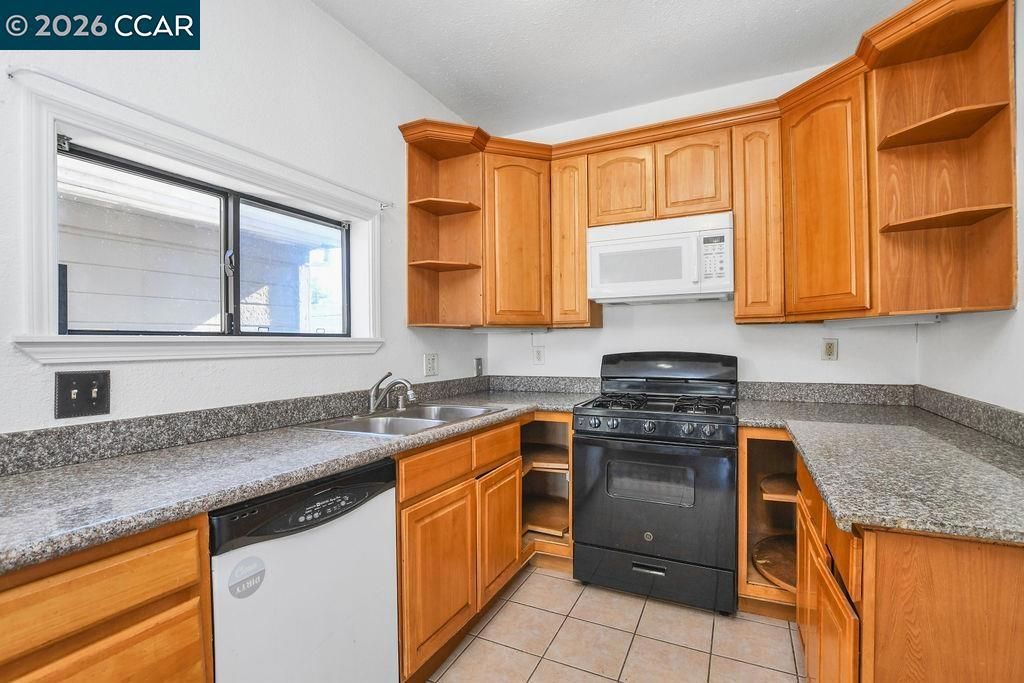 Image 24 of property listing at 1319 1321 Sacramento Street, Vallejo, CA 94590