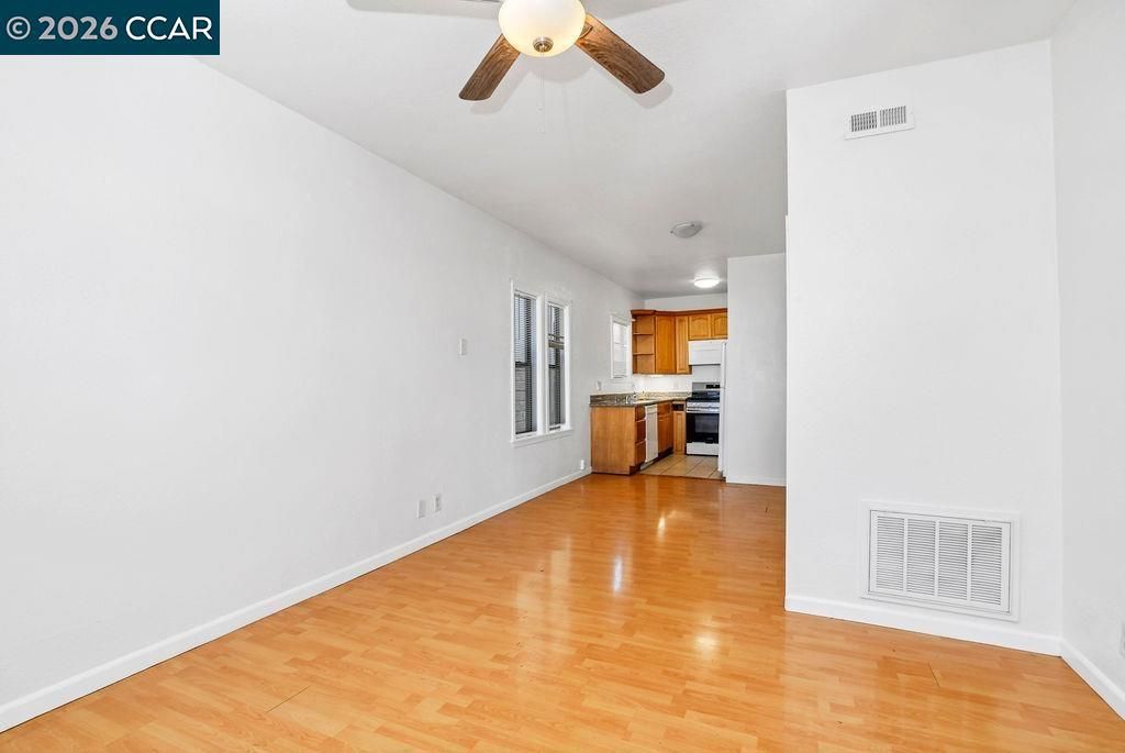 Image 5 of property listing at 1319 1321 Sacramento Street, Vallejo, CA 94590