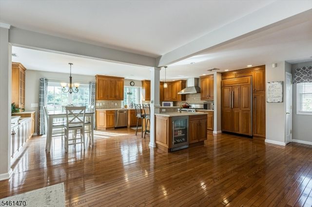 22 Sloping Hill Ter, Wayne Twp., NJ 07470
