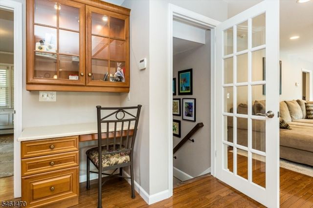22 Sloping Hill Ter, Wayne Twp., NJ 07470