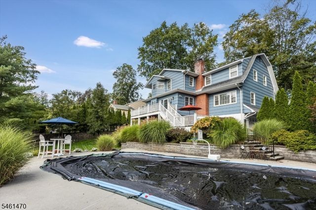 22 Sloping Hill Ter, Wayne Twp., NJ 07470