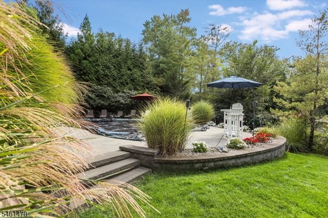 22 Sloping Hill Ter, Wayne Twp., NJ 07470