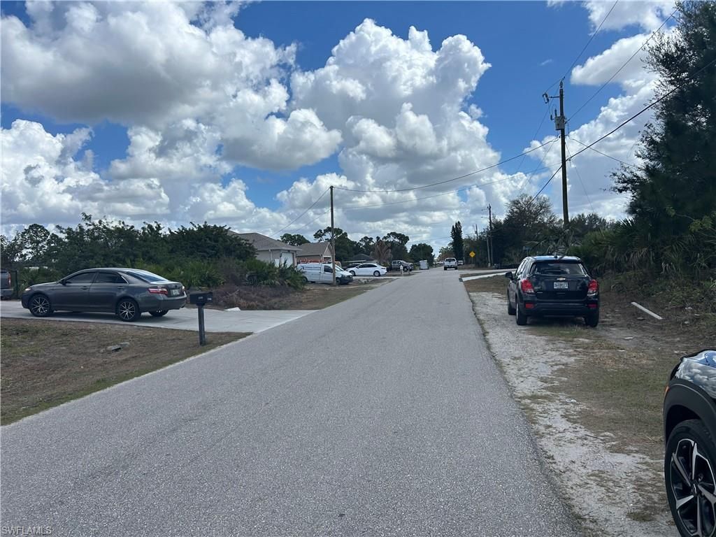 3205 8th ST, LEHIGH ACRES, FL 33971 — photo 2