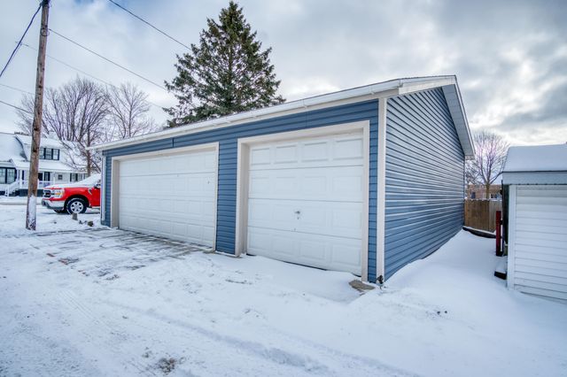 509 E Filer Street, Ludington, MI 49431