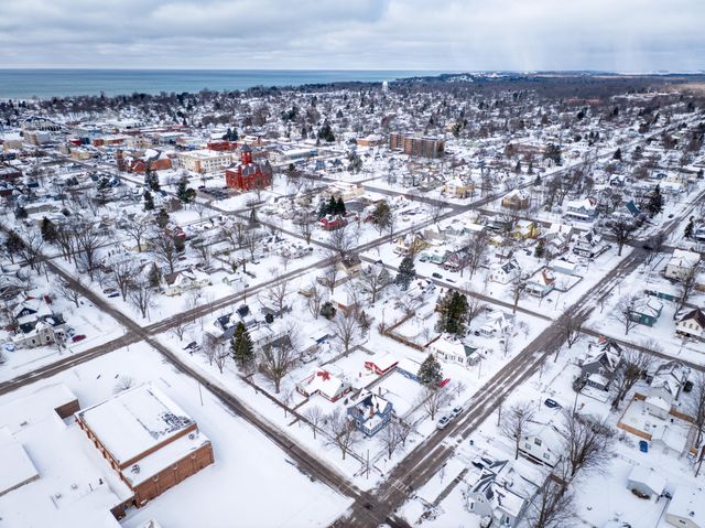 509 E Filer Street, Ludington, MI 49431