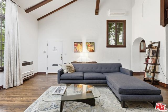 6202 Banner Avenue 1, Los Angeles, CA 90038